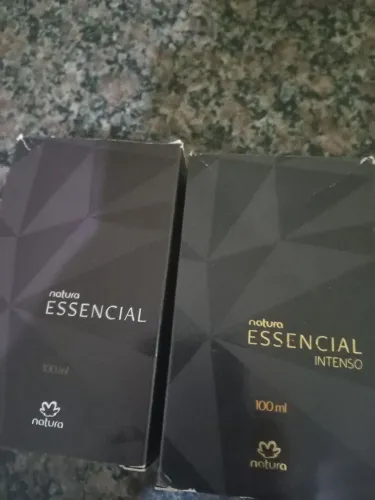 2 perfumes enssencial um tradicional outro unico ambos original