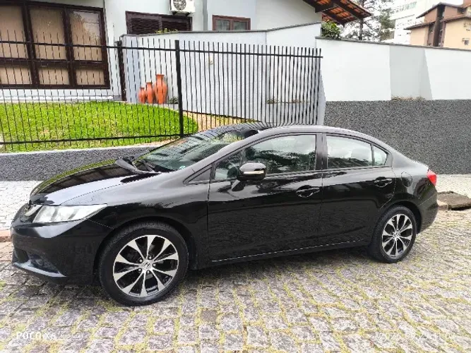 Honda Civic Sedan LXR 2.0 Flexone 16V Aut. 4P 2015