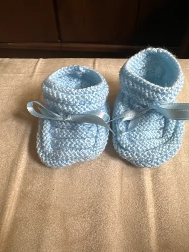 *Sapatinho bebê azul claro 0 a 6 meses