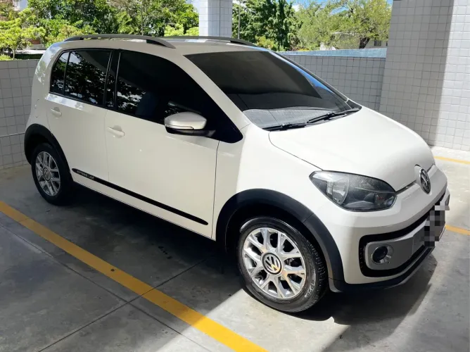 Volkswagen Up! Cross 1.0 TSI Total Flex 12V 5P 2017