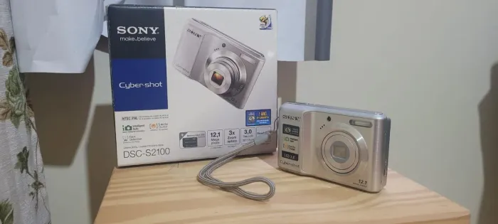 Câmera Sony Cybershot DCS-S2100