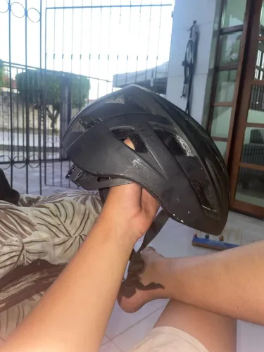Capacete átrio