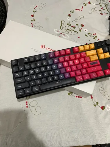 Teclado mecânico CIDOO ABM084 Black Red RGB sem fio