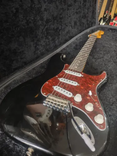 Fender Stratocaster Japonesa ÚLTIMA UNIDADE DISPONÍVEL 