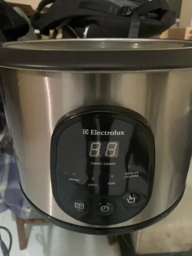Panela elétrica nova
