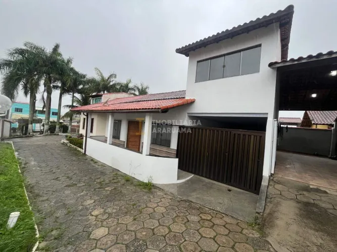 Casa à venda, 3 quartos, 2 vagas, Três Vendas - Araruama/RJ
