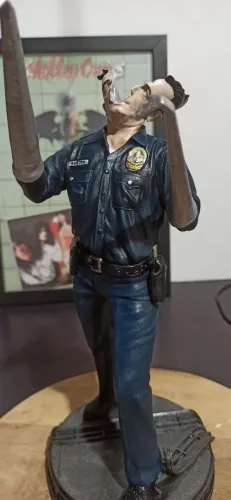 Estátua T-1000 - Exterminador do Futuro 2 