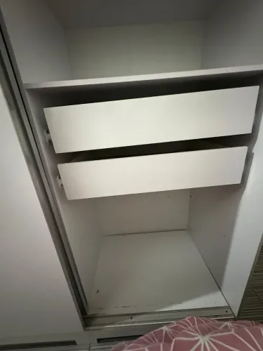 Vende-se guarda roupa