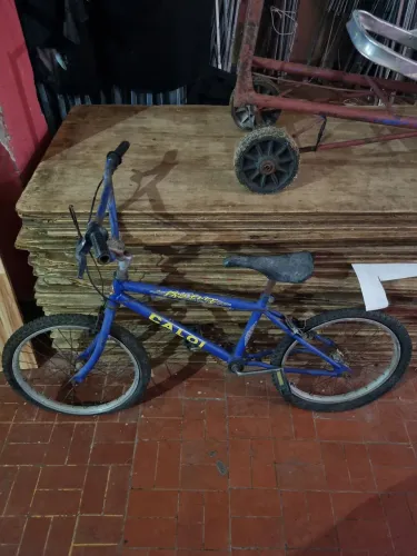 Bicicleta Caloicross Pro Free A20