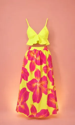 Conjunto floral lindo e super colorido