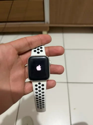 Apple Watch SE 2