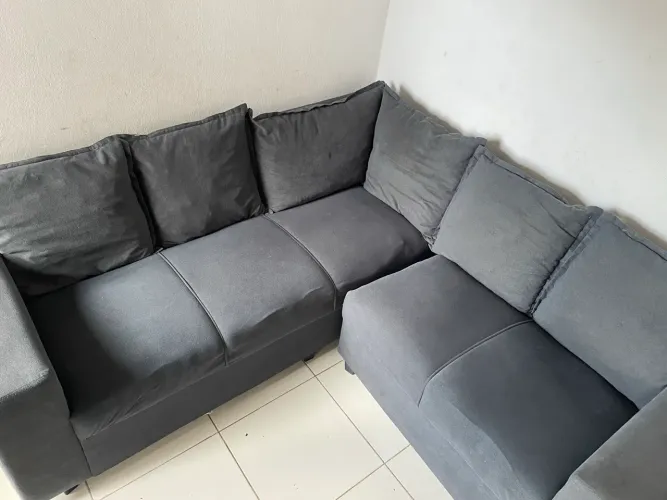 Vendo sofá Semi-Novo