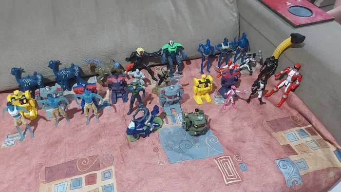 LOTE COM 29 BRINQUEDOS MCDONALDS ANTIGOS