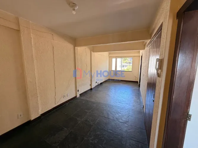 Morar no Centro com vista para o mar e aceitando pet: apartamento 2/4 nascente, semi mobil