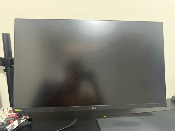 Monitor LG Gamer 27" G-Sync - Ótimo Estado