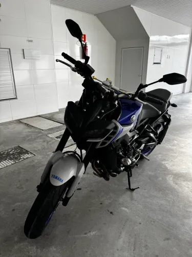 MT09