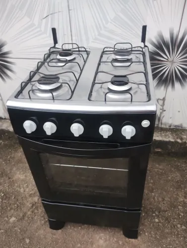 Vendo fogão semi novo