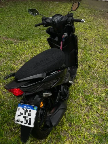 Vendo moto neo 125 automática