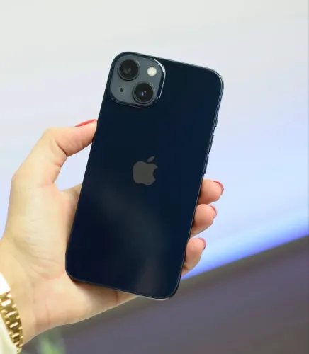 iPhone 13 preto 128 Gb 6 meses de garantia