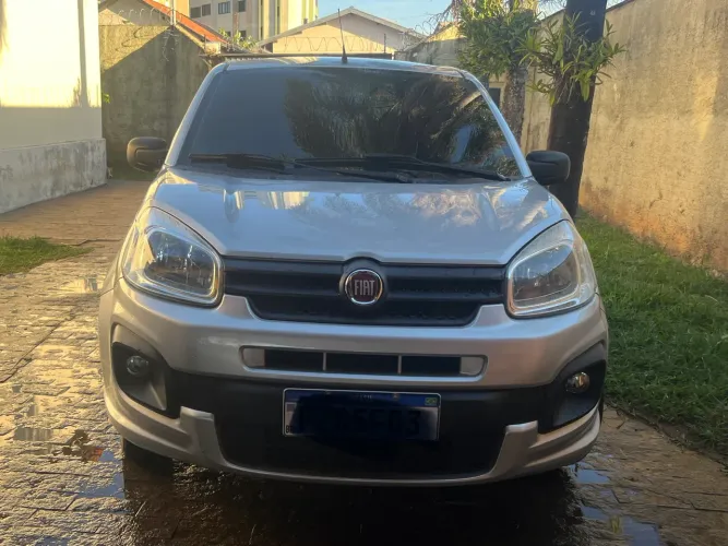 Fiat Uno Attractive 1.0 Flex 6V 5P 2017