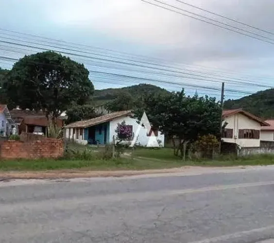 Terreno Comercial de 560m² em Localização Estratégica  Campo Duna, Garopaba