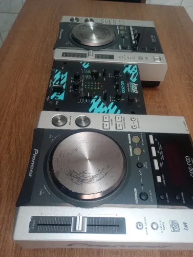 CDJ200