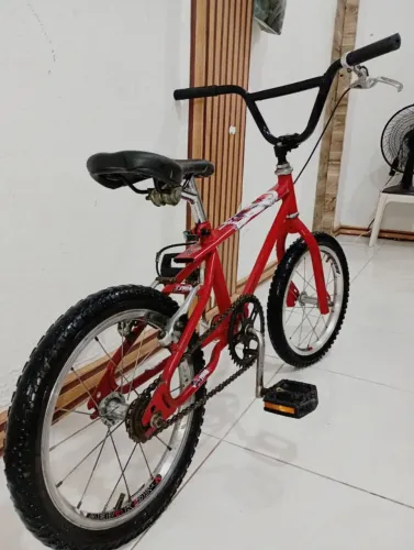 Pra vender aro 20 infantil...  quadro  freestyle .. semi nova valor 300
