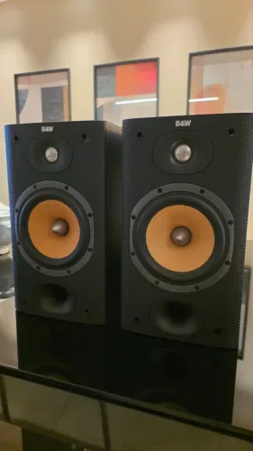 Caixas B&W DM601 S3 - Excelente estado de conservação!