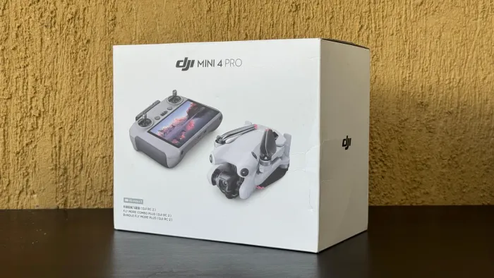 Drone DJI Mini 4 Pro Fly More Plus