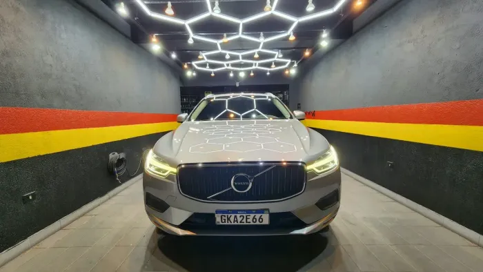 Volvo XC 60 T-5 Momentum 2.0 254cv AWD 5P 2018
