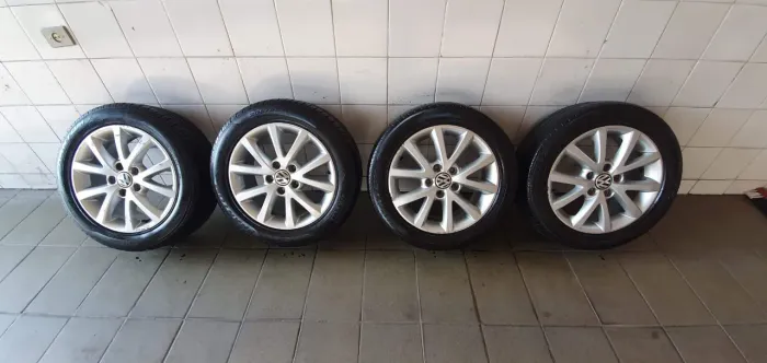 JOGO DE RODAS DO JETTA ARO 16 