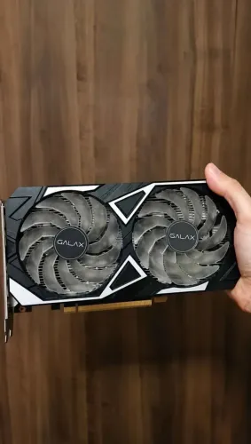 RTX 3050 8GB GALAX RGB em Perfeito Estado
