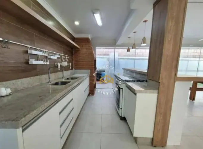CASA EM CONDOMÍNIO À VENDA EXCELENTE LOCALIZAÇÃO EM VALINHOS/SP