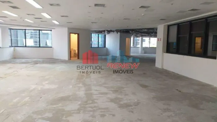 Sala para aluguel Edifício Business Center em São Paulo