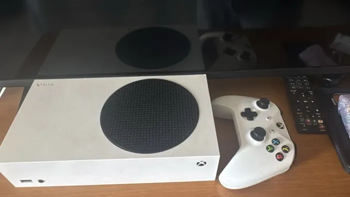 Xbox One seres S (ZERADO)