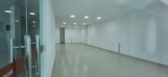Loja de 70 m2 na Tv Castelo Branco, São Braz 