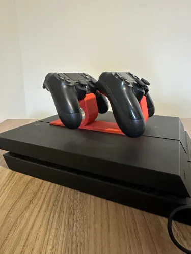 Ps4 Fat + 2 Controles