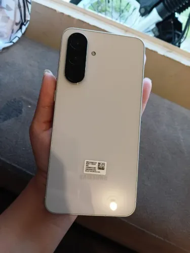 Vende-se samsung A56 128 gb