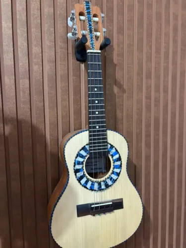 Cavaquinho Luthiaria Medeiros - PARA CONSERTO!