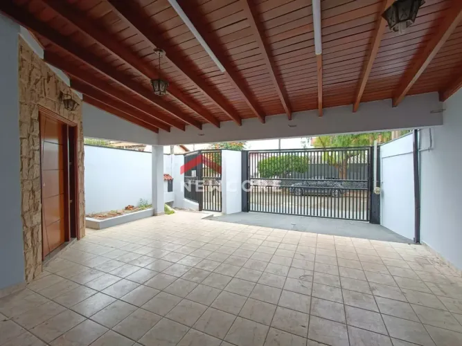 Casa em Rua Feres Pedro Aun - Centro - Indaiatuba/SP