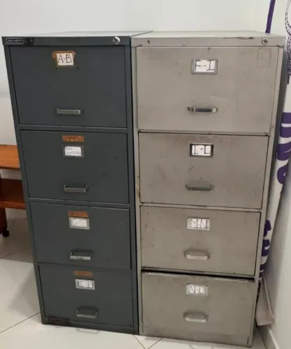 Armários de aço para escritório, zap. *.
