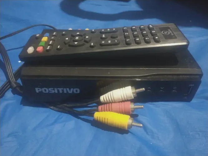 Conversor e Gravador Digital para TVs Antigas positivo