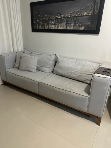Sofá 3 lugares 