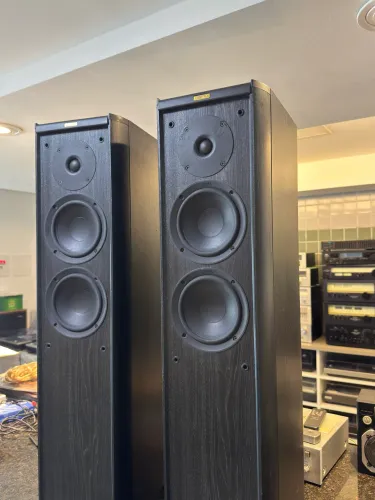 Par de Caixas de Som Jamo Classic 6 140W 4ohm