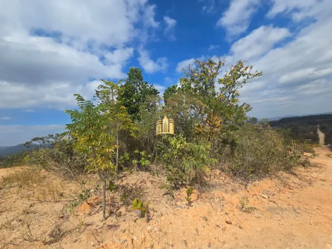 TERRENO À VENDA BAIRRO MACEIÓ ESMERALDAS/MG R$40.000,00
