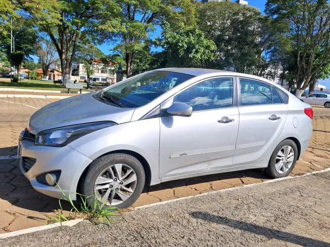 Hyundai HB20S Premium 1.6 Flex 16V Aut. 4P 2015