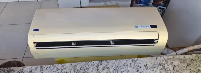 Ar-Condicionado Split Carrier 18.000 BTUs Frio Usado