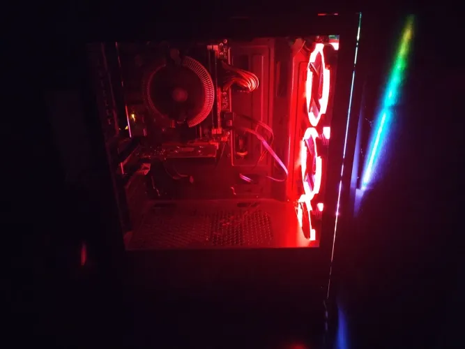 PC Gamer de Entrada / Escritório - Core i5, 8GB RAM, SSD 480GB, Fonte 500W, Gabinete RGB