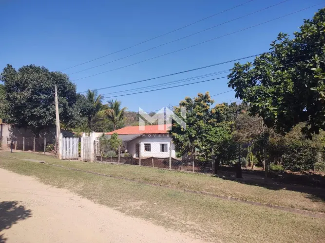 Chácara á venda no Parque Residencial Quinta das Laranjeiras em Itu/SP.