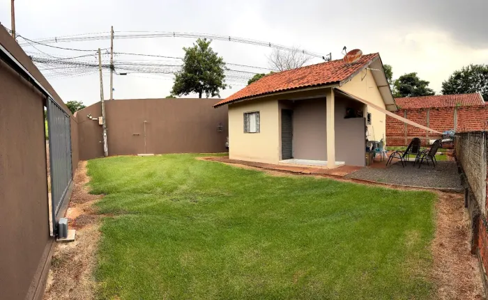 Terreno amplo em Maringá - 280 m² com casa construída